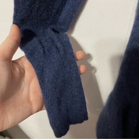 S 100% Cashmere Blue Ruffle Sweater Isaac Mizrahi Live! Pullover V Neck - Picture 7 of 9